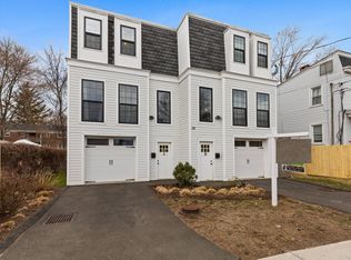 38 W Washington Ave, Stamford, CT 06902