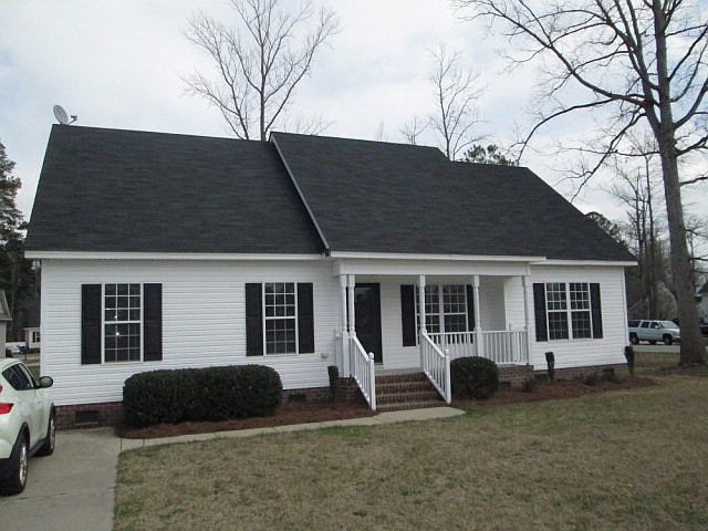 1st image of 200 Windy Oak Dr
