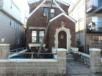 952 E 232nd St, Bronx, NY, 10466
