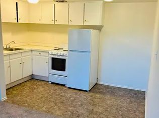 855 Kindersley Rd, Esquimalt, BC V9A4M9