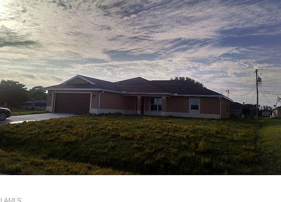 5th image of 5566 Burr St
