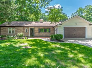 986 Nesbitt Rd, Northfield, OH 44067