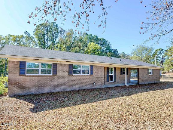 2nd image of 906 5th St