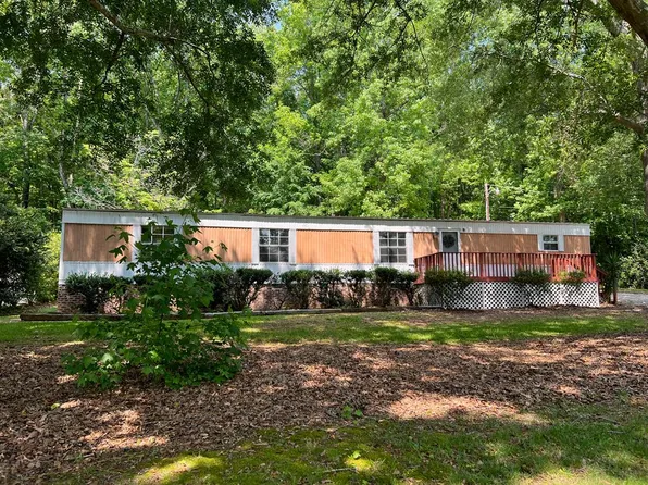 507 Trestle Rd, Greenwood, SC 29649