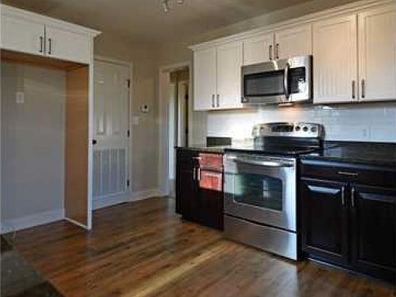 5th image of 121 France Dr