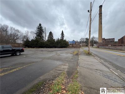 456 Buffalo St, Jamestown, NY, 14701