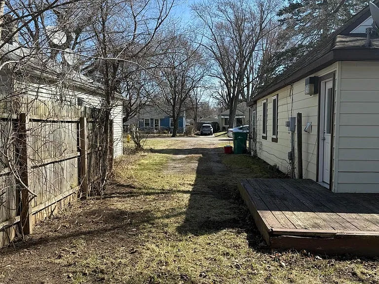 633 Bagley Ave — Photo 34