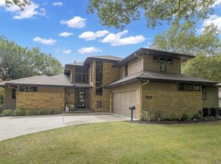 3201 W 94th Ter, Leawood, KS 66206