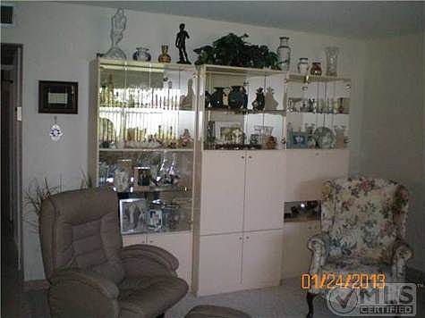 5th image of 288 Tuscany E #288