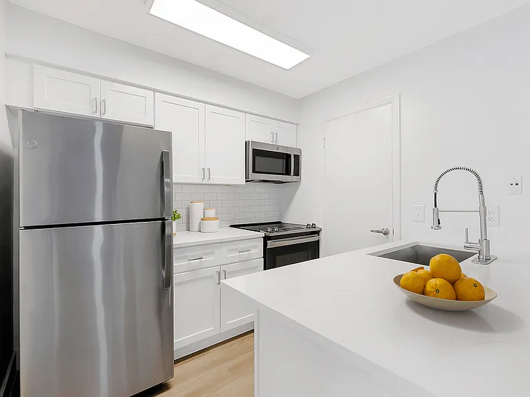Bentley Green Apartment Homes — Photo 38