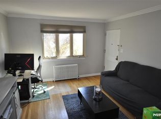 135 E Clinton Ave APT 4A, Bergenfield, NJ