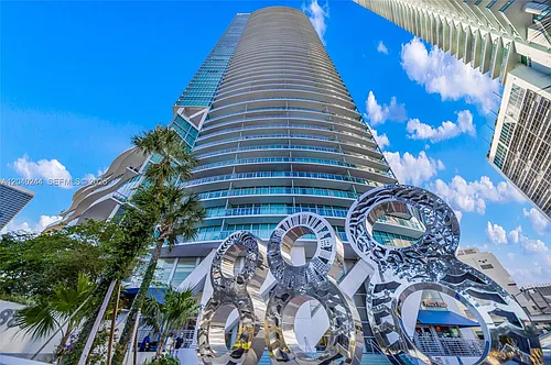 888 Biscayne Blvd #3907 Photo 1