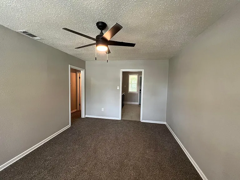 3013 Waynoka Cv — Photo 5