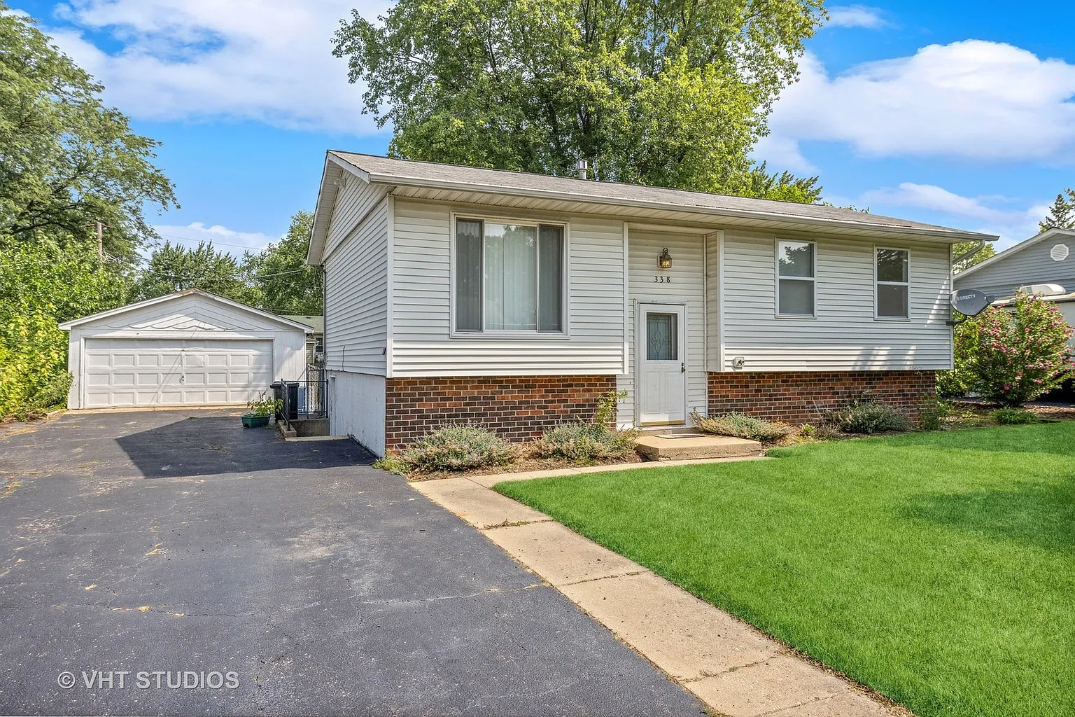 338 Idlewood Dr photo 1