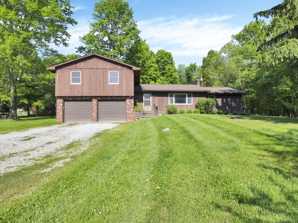 314 E Woodside Dr, Gambier, OH 43022