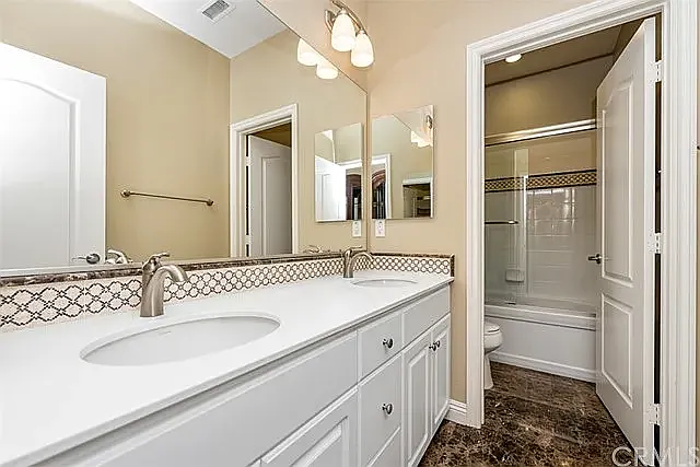 2712 E Coalinga Dr — Photo 3