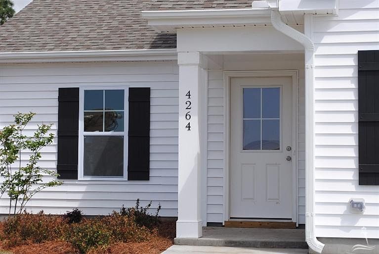 2nd image of 4264 Cherry Laurel Lane SE
