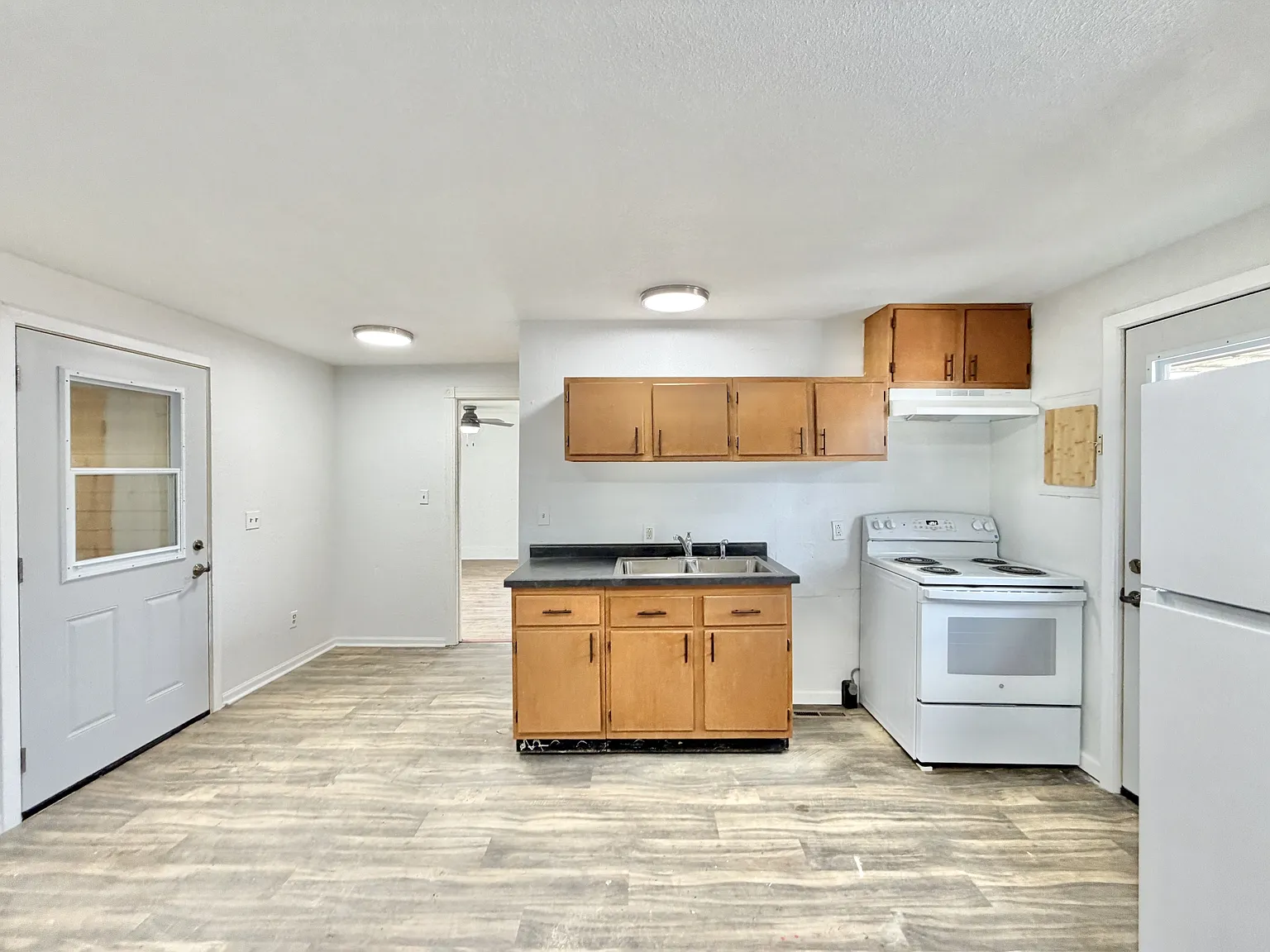 425 South Jackson Street - 2 — Photo 2