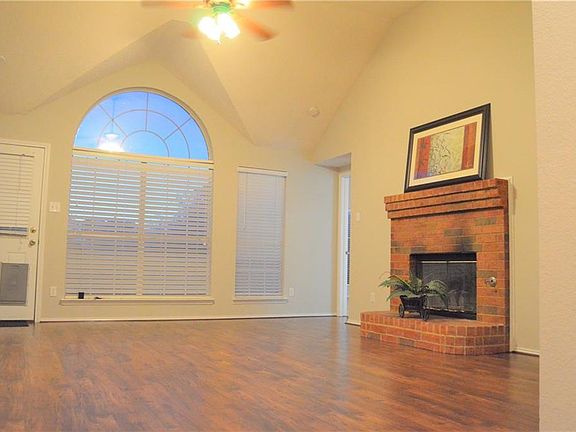 4th image of 7401 Birchmont Dr
