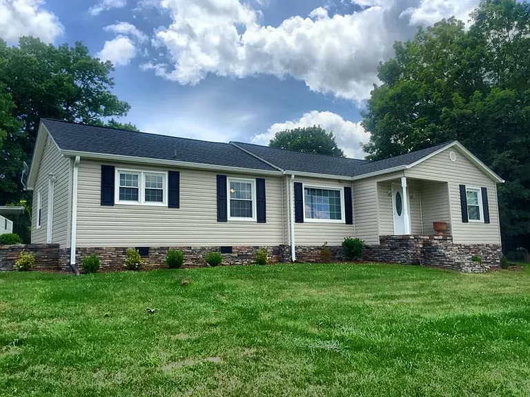 1712 Bristol Caverns Hwy — Photo 1