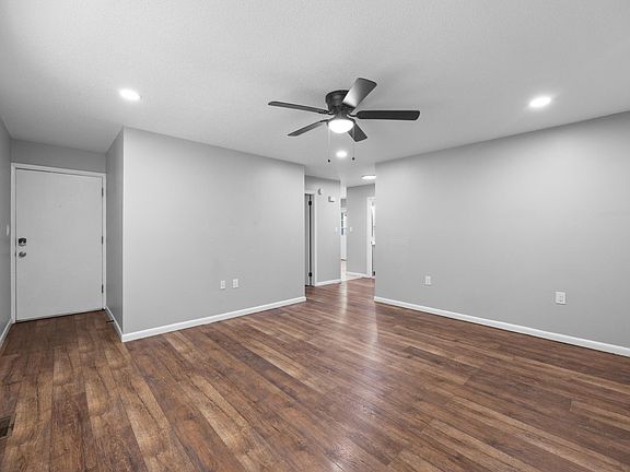 4th image of 405 Missionary Ave APT A