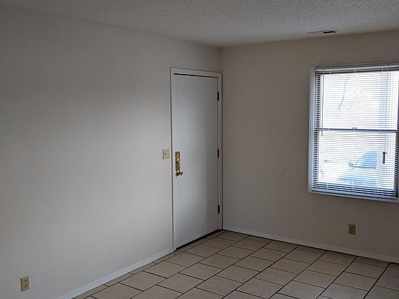 4th image of 1520 James Patrick Ln
