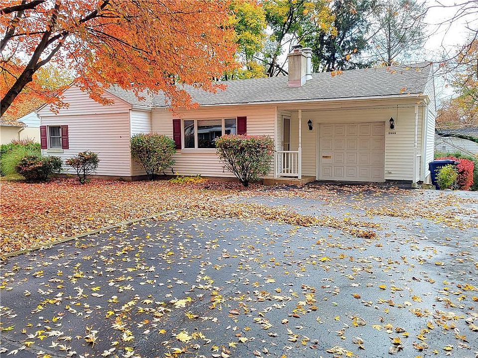 1st image of 3222 Cambridge Cir S