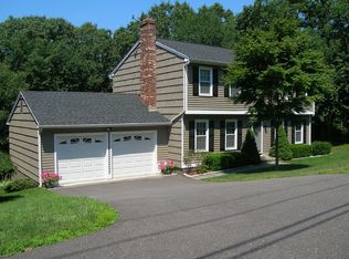 35 Big Horn Rd, Shelton, CT 06484
