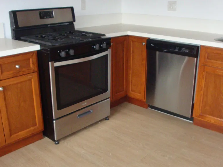 5848 Greenleaf Ave #12 — Photo 7
