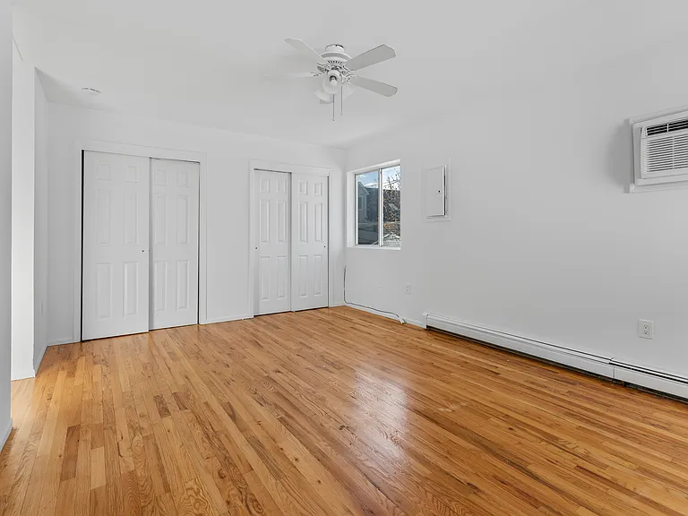 715 E Walnut St #2 — Photo 16