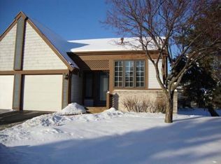1111 Summergreen Ln, Lansing, MI 48917