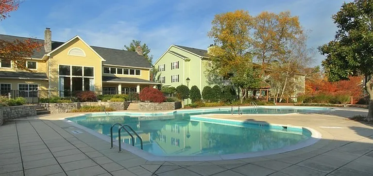 Arcadian Apartments — Photo 28