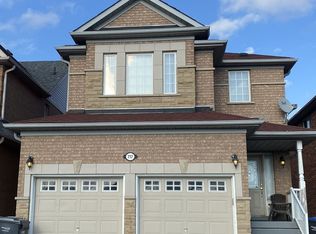 717 Macbeth Hts, Mississauga, ON L5W1E6