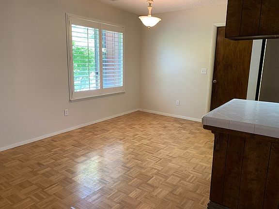 5th image of 5718 W Robinwood Ave