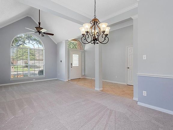 4th image of 1617 Rock Cliff Ln