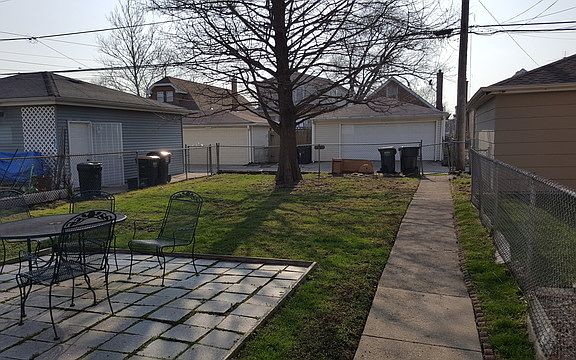 4th image of 2106 N 73rd Ct