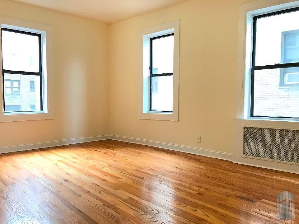 1st image of 1035 Washington Ave APT 3J