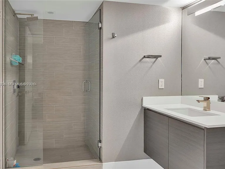 300 Sunny Isles Blvd #4-2006 — Photo 32