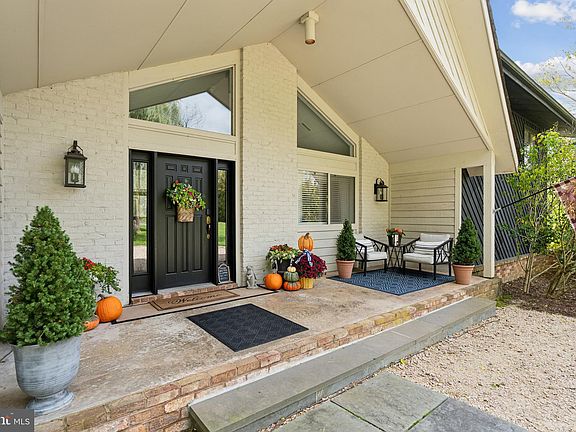 3rd image of 10551 Cobbler Valley Ln