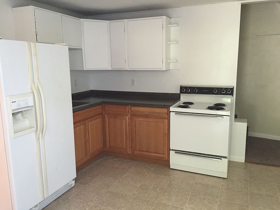 1st image of 192 North Ave APT 4