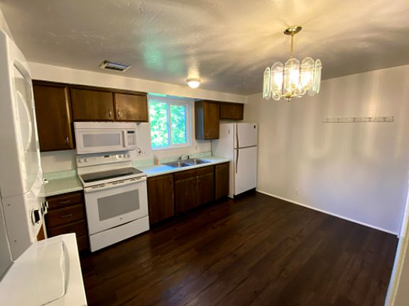 4th image of 31 S 100 E APT 3
