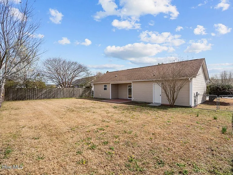 2511 Bradfield Ct — Photo 19