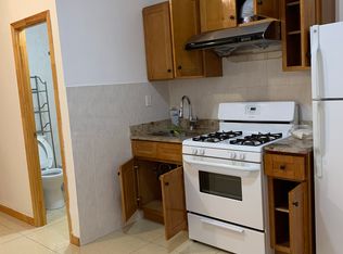 41 Essex St #3R, New York, NY 10002