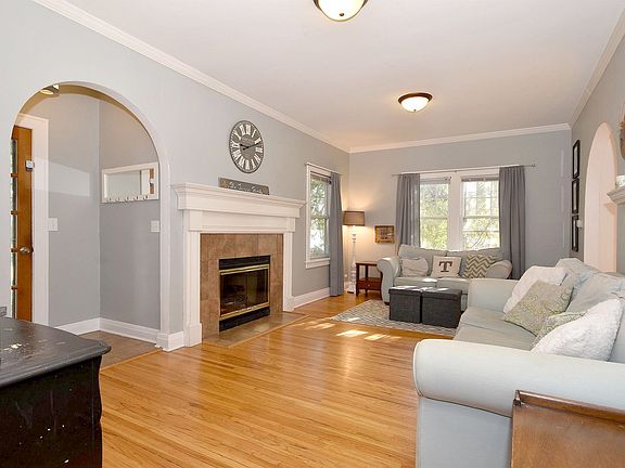 2nd image of 108 Maple Ave