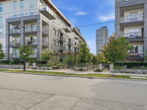 2nd image of 648 Lea Ave #304