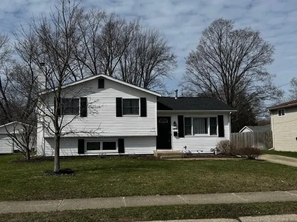 1809 Hass Dr, South Bend, IN 46635