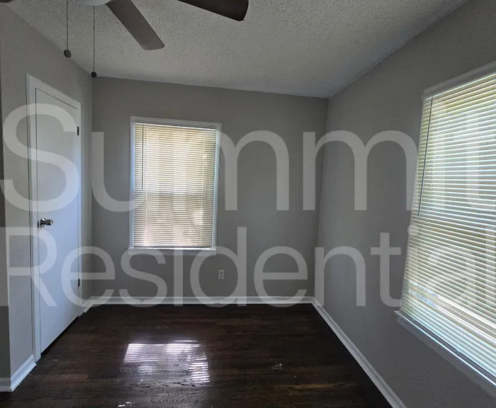 10507 Oakland Ave — Photo 8