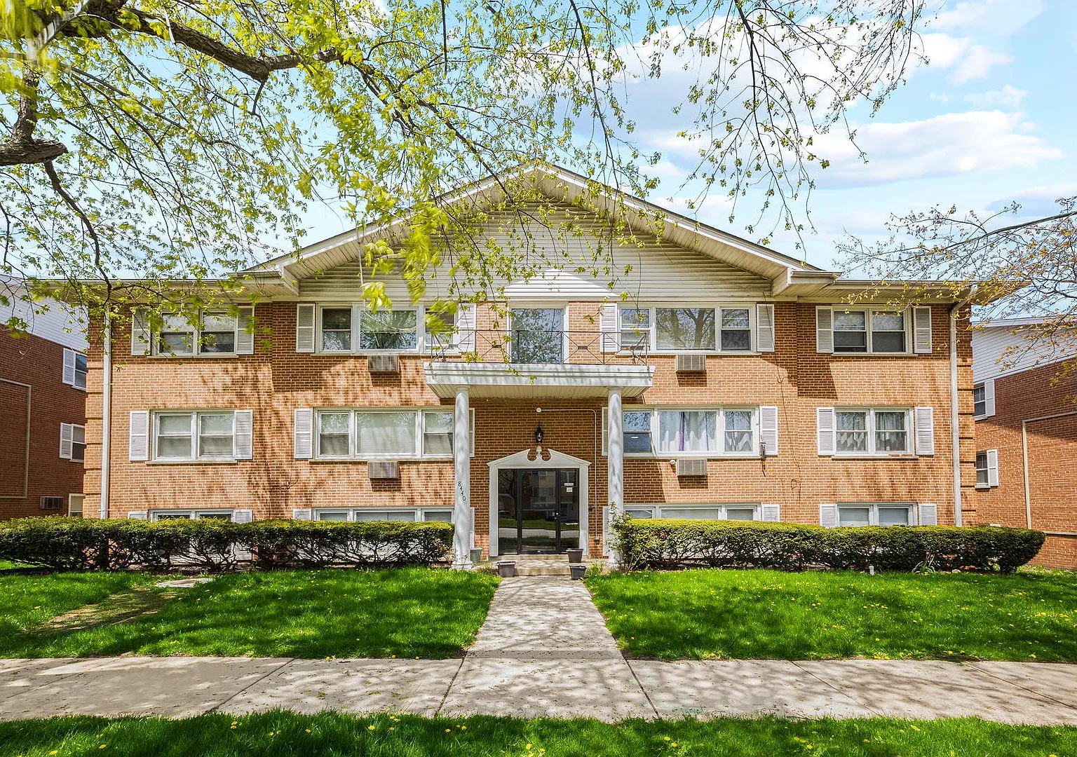 1 bed, 900 sqft, $1,500 — Photo 1