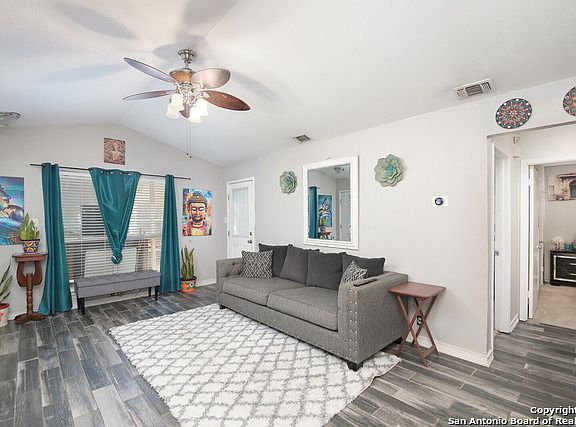 4th image of 7203 LANSBURY DR
