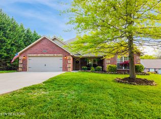 907 Huntington Farms Rd, Maryville, TN 37803